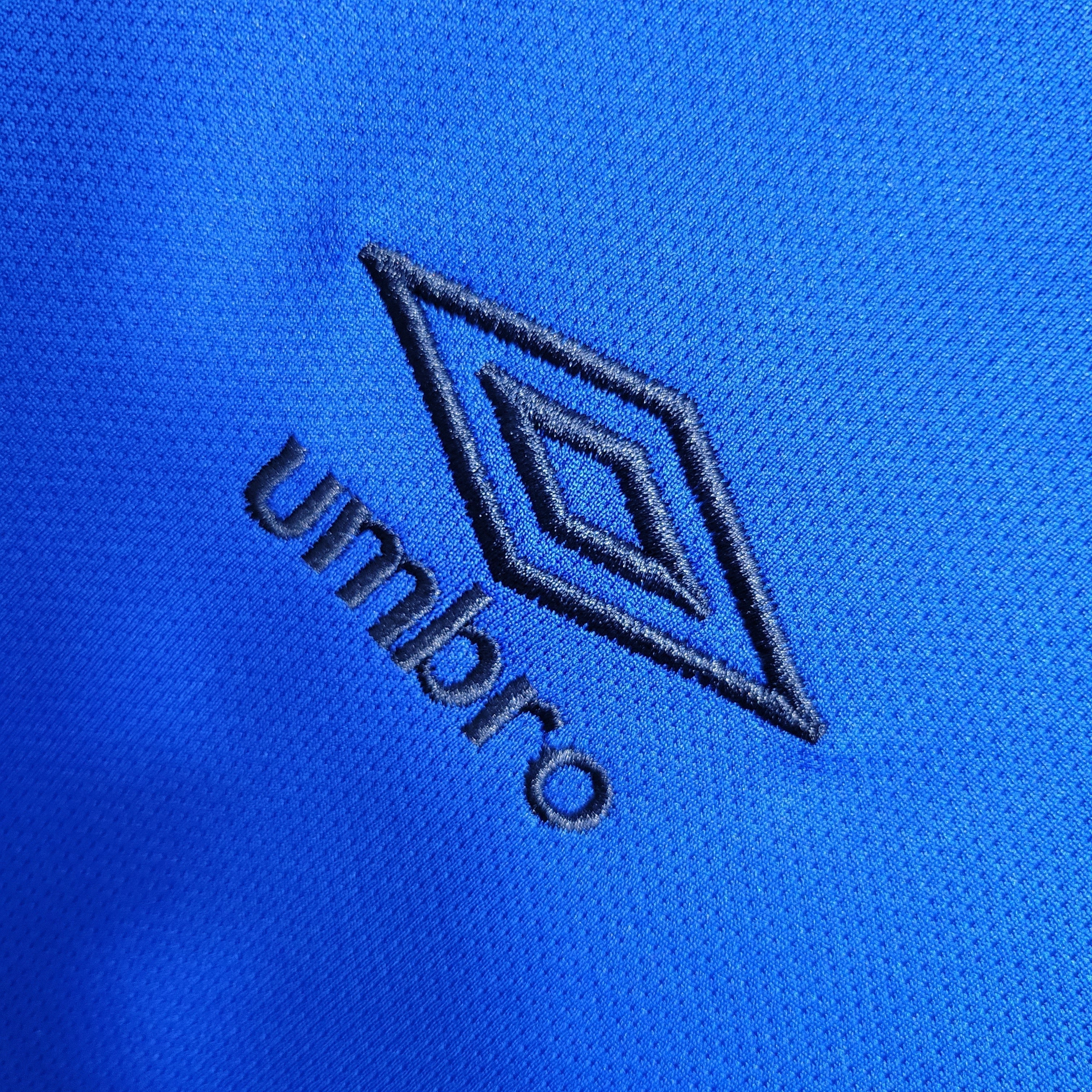 Camisa Santos Treino 23/24 - Umbro Torcedor Masculina